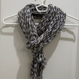 Banana Republic Black and White Patterned Scarf